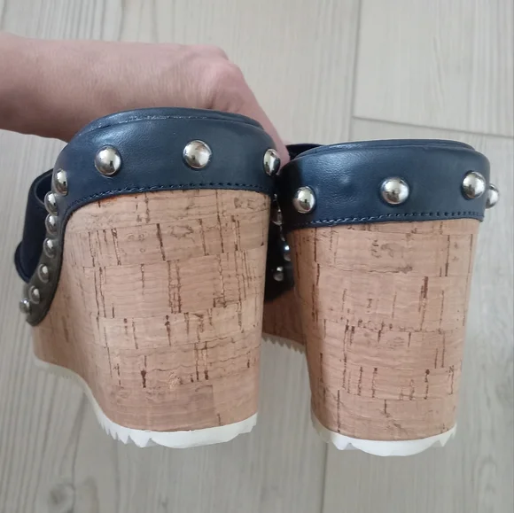 NWOB Donald Pliner Idraa Wedge Sandals - Picture 5 of 6